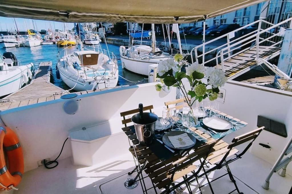 Appartement L'ipanema Sejour Original 2 Sur Bateau A Quai, Parking Prive